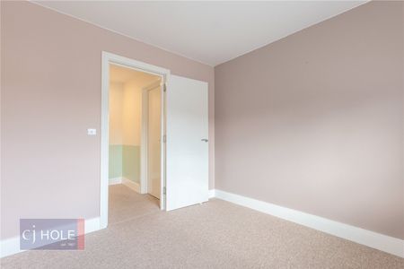 Kelston Court, - Photo 4