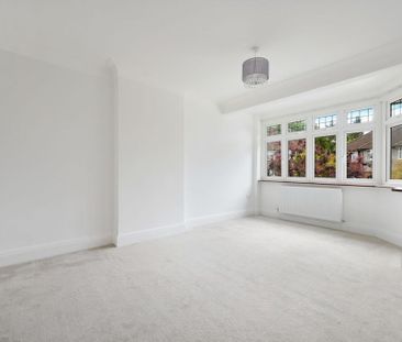 4 bedroom semi detached house to rent, - Photo 4