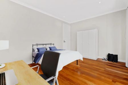 Double Room - Photo 3