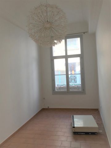 Appartement - Aix-En-Provence (13090) - 34 m² - - Photo 5