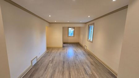 For Lease - 279 Cornelius Parkway Unit# Main, Toronto, Ontario - Photo 5