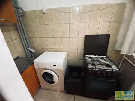 CET, garsoniera, mobilata, etaj 3, gaze, inchirieri Constanta - Fotografie 5
