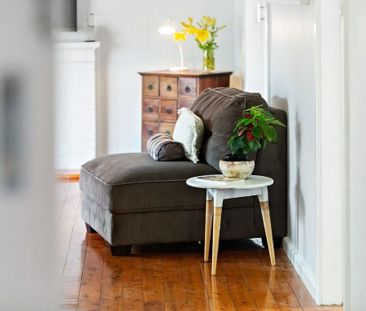 Chic Beach Cottage with character and charm - Photo 1