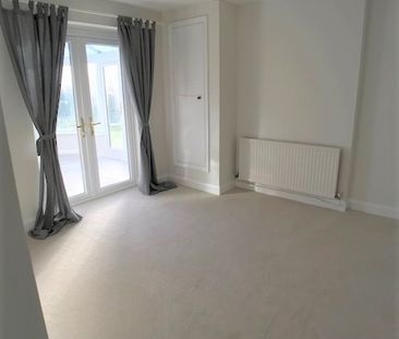 Recently Refurbished Detached Family House To Let on the Edge of Ma... - Photo 2