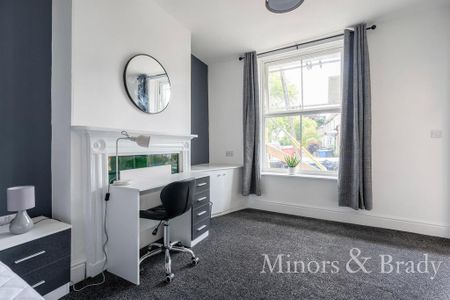 1 bedroom in a house share to rent - Photo 4