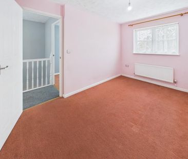 3 bedroom end of terrace house to rent - Photo 4