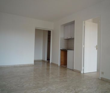 Location Appartement 2 pièces 39m² MARSEILLE 5ème - Photo 1