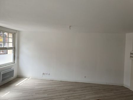 Location Appartement 2 pièces 50m² VALENCIENNES 59300 - Photo 5