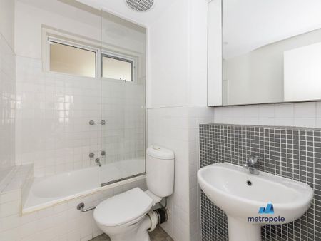 3/372 Toorak Road, SOUTH YARRA, VIC - Photo 4