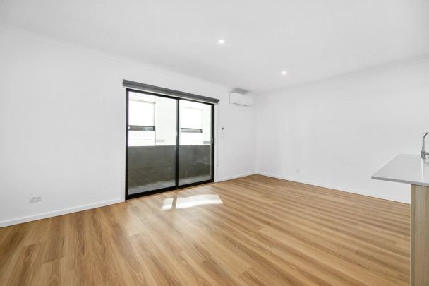 Welcome to Your Next Chapter - Photo 1