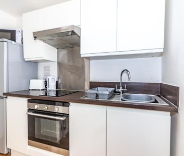 Studio to rent - Photo 3