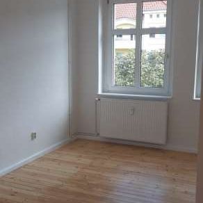 AB SOFORT: Schöne 2-Zimmerwohnung in Bahnhofsnähe - Photo 1