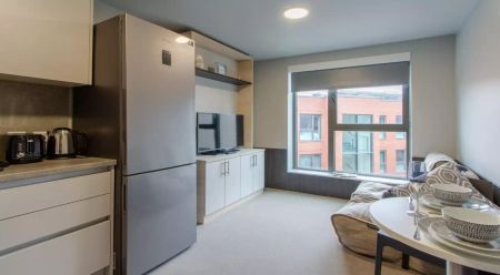 2 Bed Apartment - Photo 3