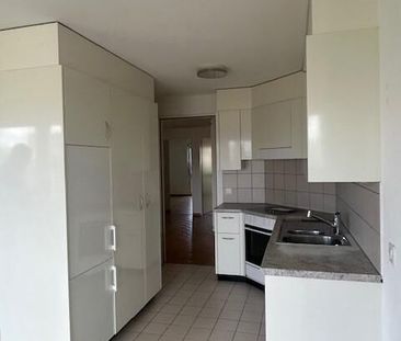 Charming 3-room apartment in Crissier - Photo 3