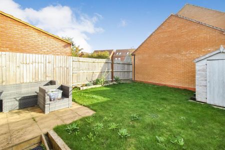 3 bedroom semi-detached house to rent - Photo 2