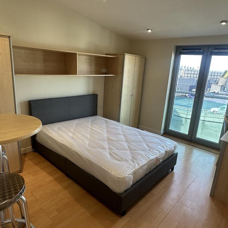 1 bedroom house to rent - Photo 1