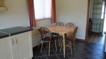 28 Castle Green, Ballynure, Ballyclare, BT39 9GN - Photo 2