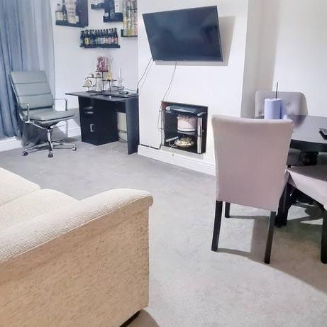 2 bedroom ground floor maisonette to rent - Photo 1