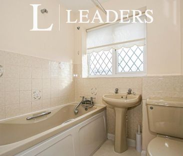 3 bedroom detached house to rent - Photo 6