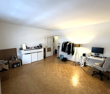 "Grosse 2-Zimmerwohnung im Gundeli nahe Bahnhof SBB zu vermieten" - Photo 1