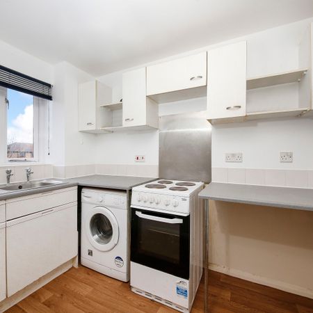 Ruston Road, Woolwich, SE18, London - Photo 3