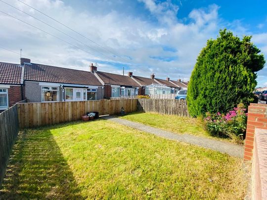 2 bedroom terraced house to rent - Photo 1
