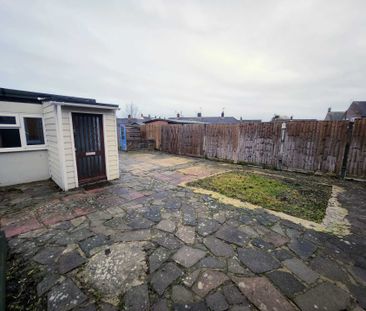 Lucking Lane, Middleton On Sea - Photo 4