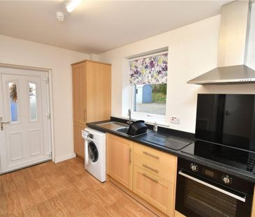 2 bedroom terraced house to rent - Photo 5