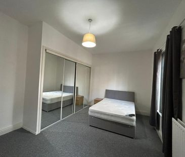 1 bedroom in a house share to rent - Photo 6