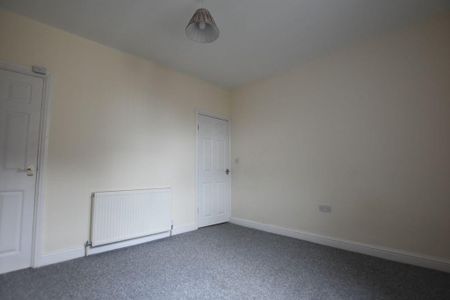 2 bedroom property to rent - Photo 2