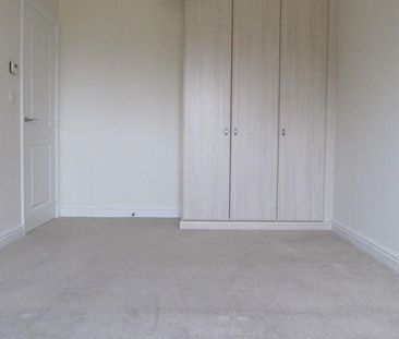 2 bedroom semi-detached bungalow to rent - Photo 2