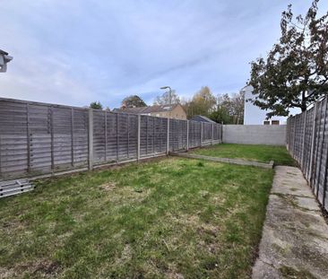 Leesland Road, GOSPORT - Photo 2