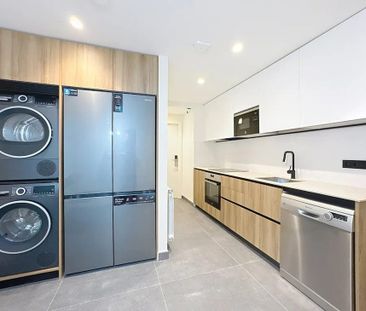 Calle Cuatro Amigos, Madrid, Community of Madrid 28029 - Photo 6