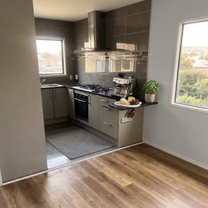 Easy-Care Living at 3/35 Trimdon Street - Photo 3