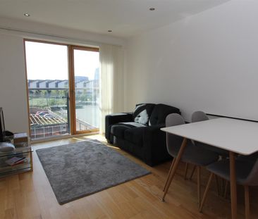 La Salle, Leeds City Centre, LS10 1NW - Photo 1