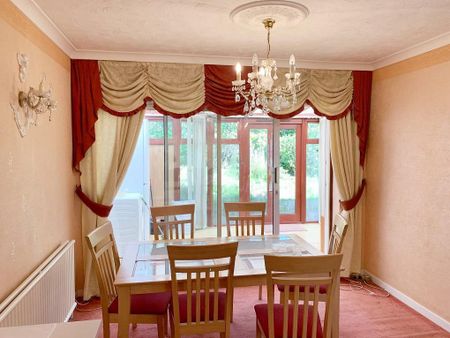 5 bedroom detached house to rent - Photo 3