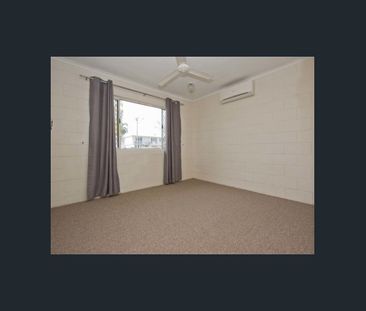 Your Home on Hall! - Photo 5