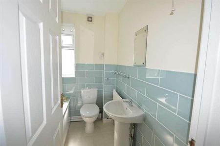 Eastgate Mews, Cowbridge, CF71 - Photo 5