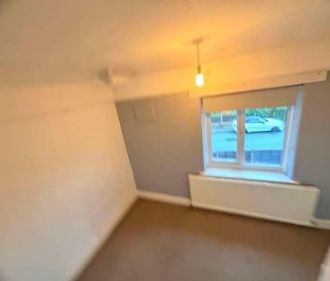 Haddon Road Eccles Manchester, M30 - Photo 4