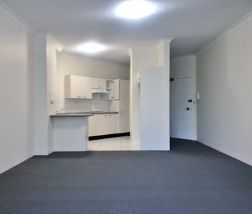 24/6-22 High Street, Mascot NSW 2020 - Apartment For Rent | Domain - Photo 6