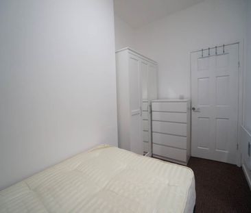 Apartment 1, 55 High Street - Photo 2