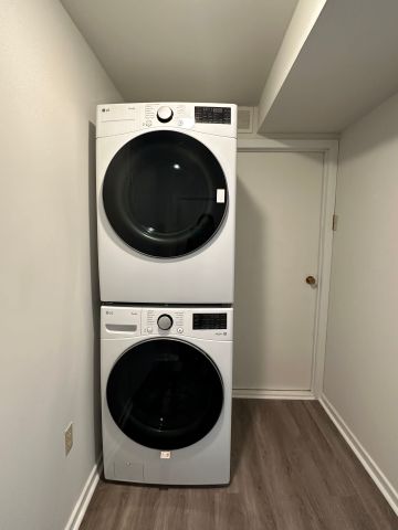 For Lease - 161 Carolbreen Square, Toronto, Ontario - Photo 4