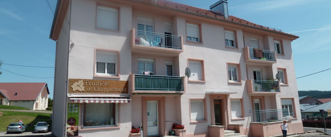 Location - Appartement T4 - 77 m² - Charquemont - Photo 1