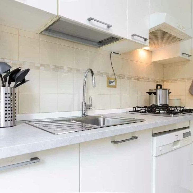 Via Olona, Milan, Lombardy 20123 - Photo 1