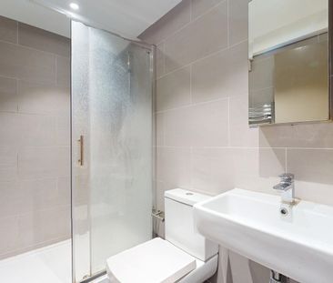 Studio Flat, Kilburn High Road, NW6 - Photo 6