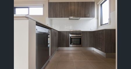 Prime Location - Photo 2