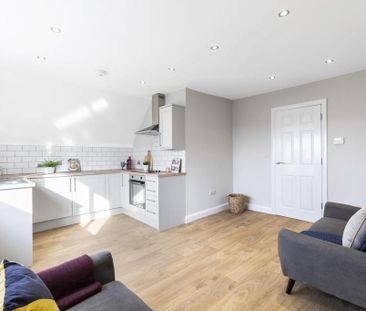 1 bedroom flat to rent - Photo 2