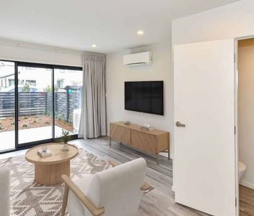 Tidy Two Bedroom Townhouse - Photo 3