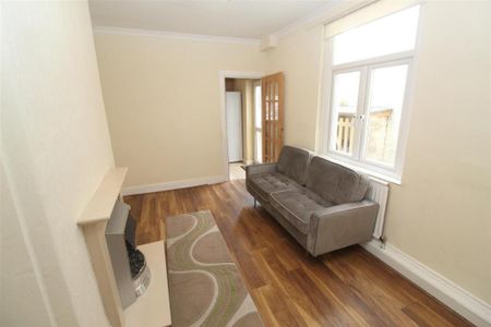 4 bedroom house to rent - Photo 2