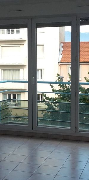 Appartement À Louer 2 Pièces , 47 M² - Photo 1